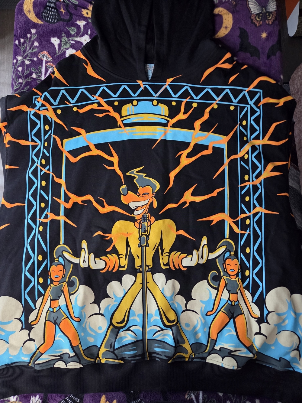 The Shirt Farm Disney goofy movie powerline AOP hoodie size XL EUC